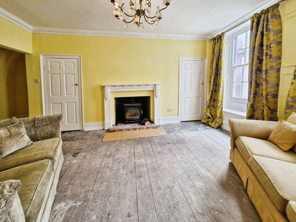 Property photo 3 of 15
