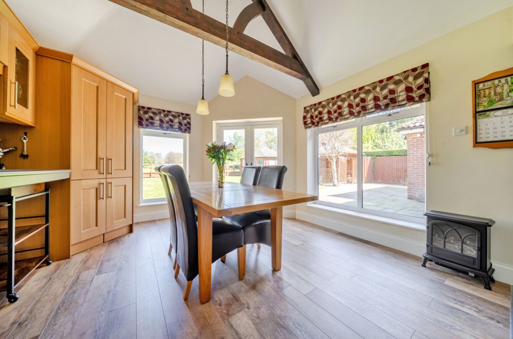 Additional image 6 of 5 bed bungalow for saleAylesby, Grimsby, Lincolnshire DN37