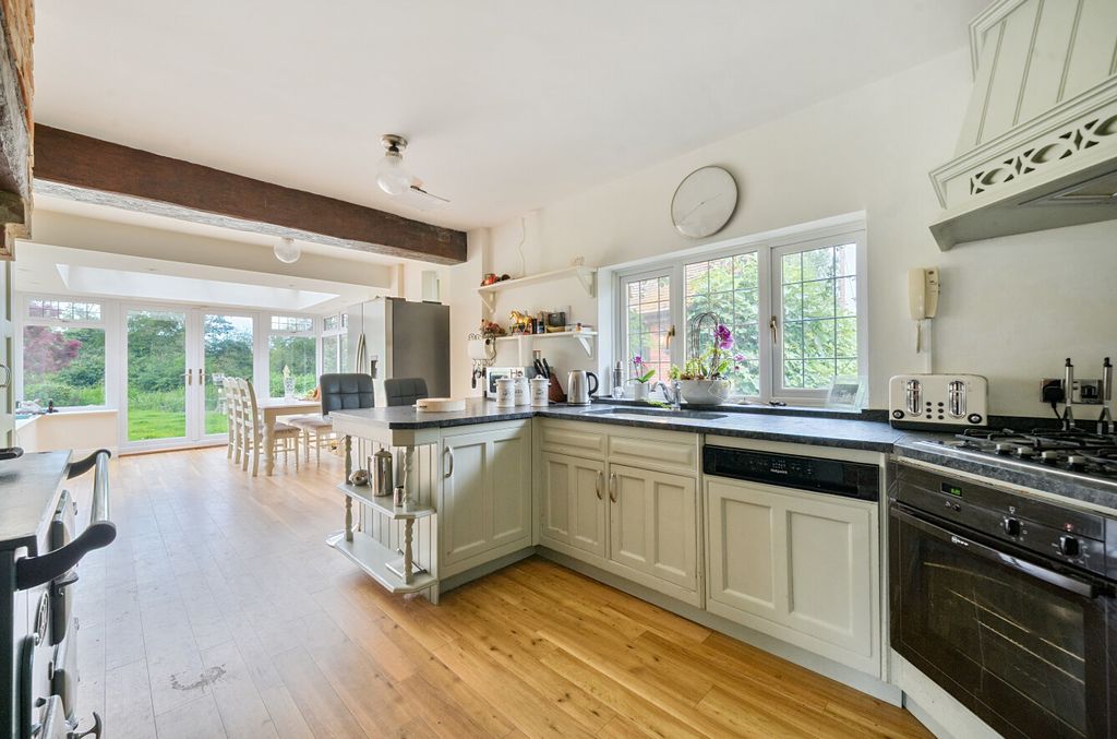 Property photo 2 of 34 1468091-26-6A3408...
