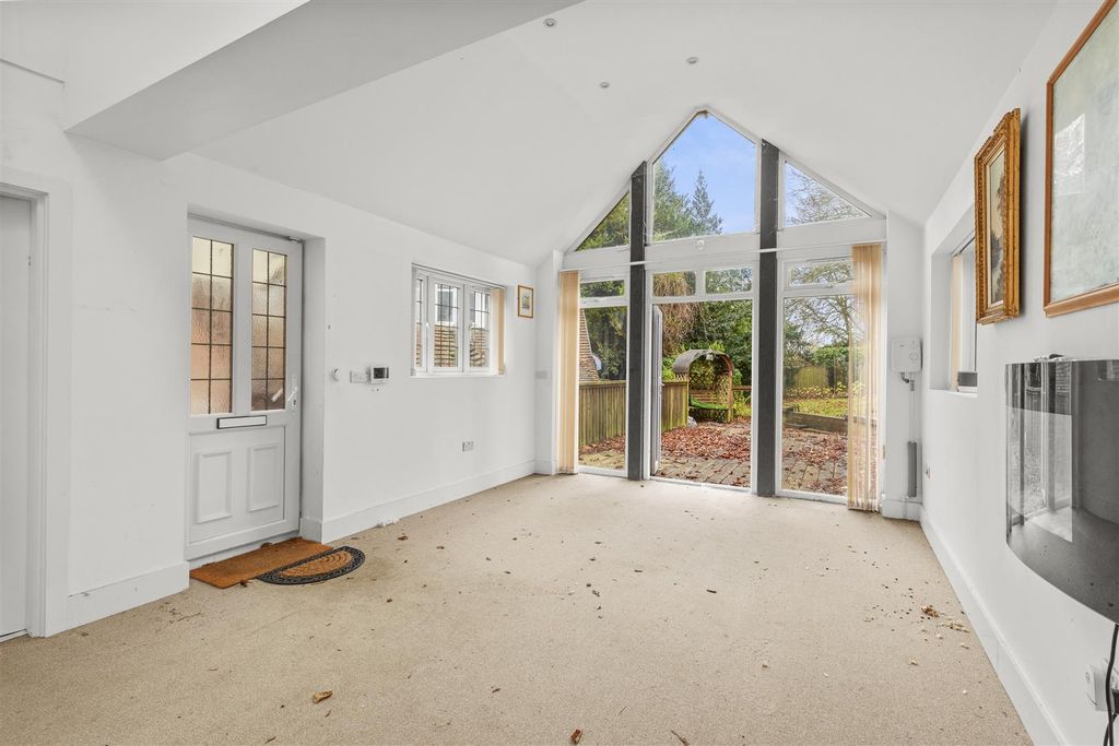 Additional image 13 of 7 bed detached house for saleLucas Road, High Wycombe HP13