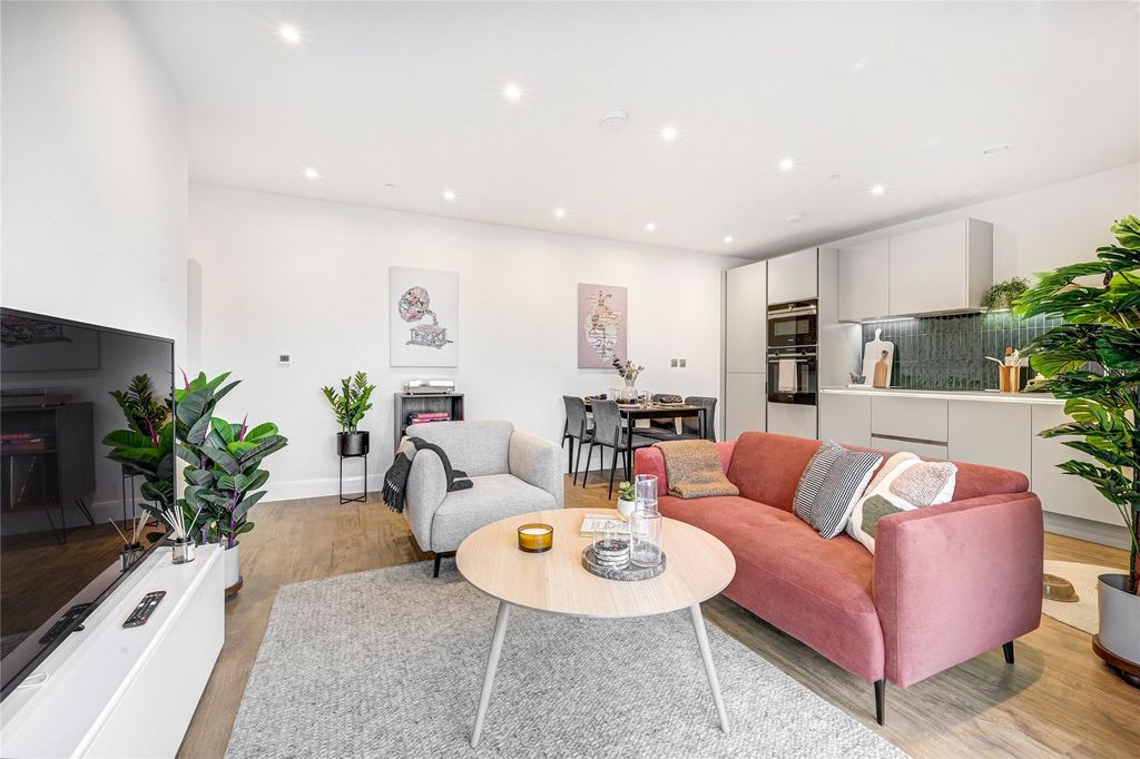 Property photo 3 of 21 Picture No. 07