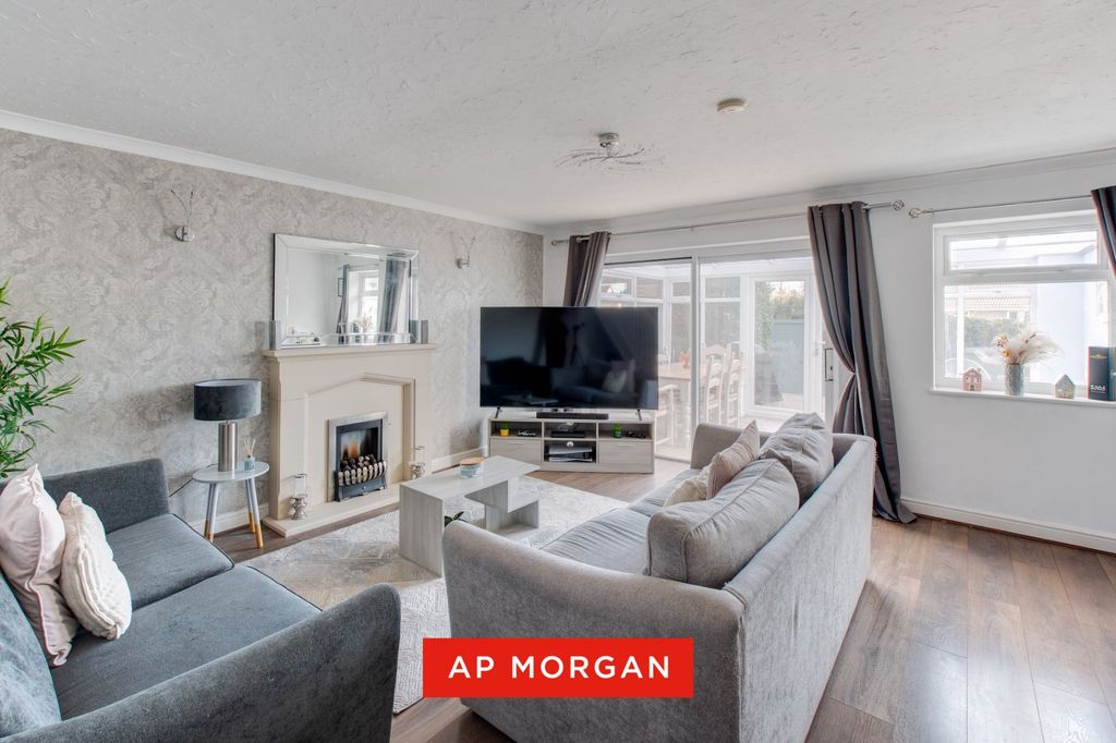 Property photo 2 of 15 Picture No. 09