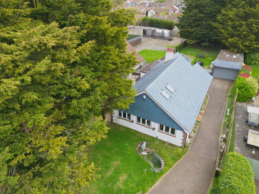 Property photo 1 of 39