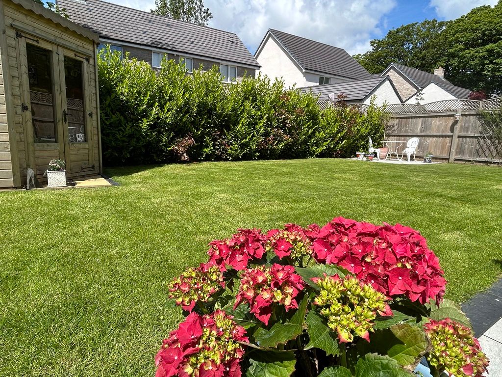 Property photo 2 of 25
