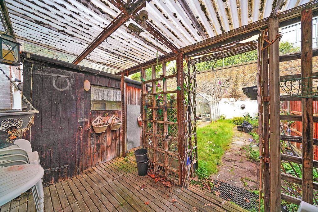 Property photo 3 of 17 Picture No. 02