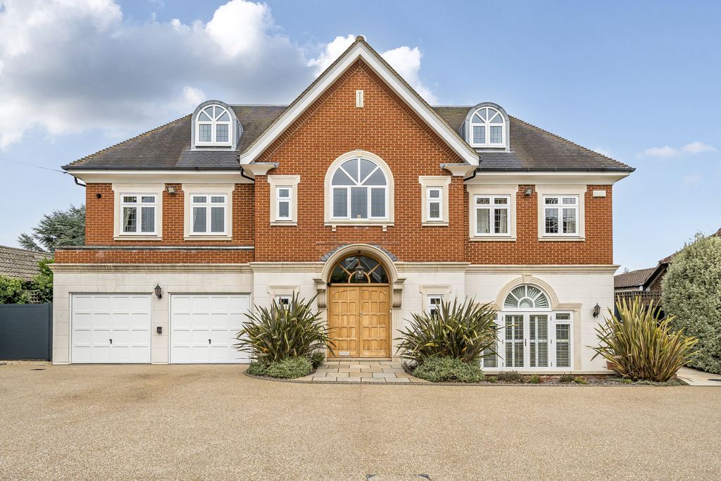 Property photo 2 of 36 External