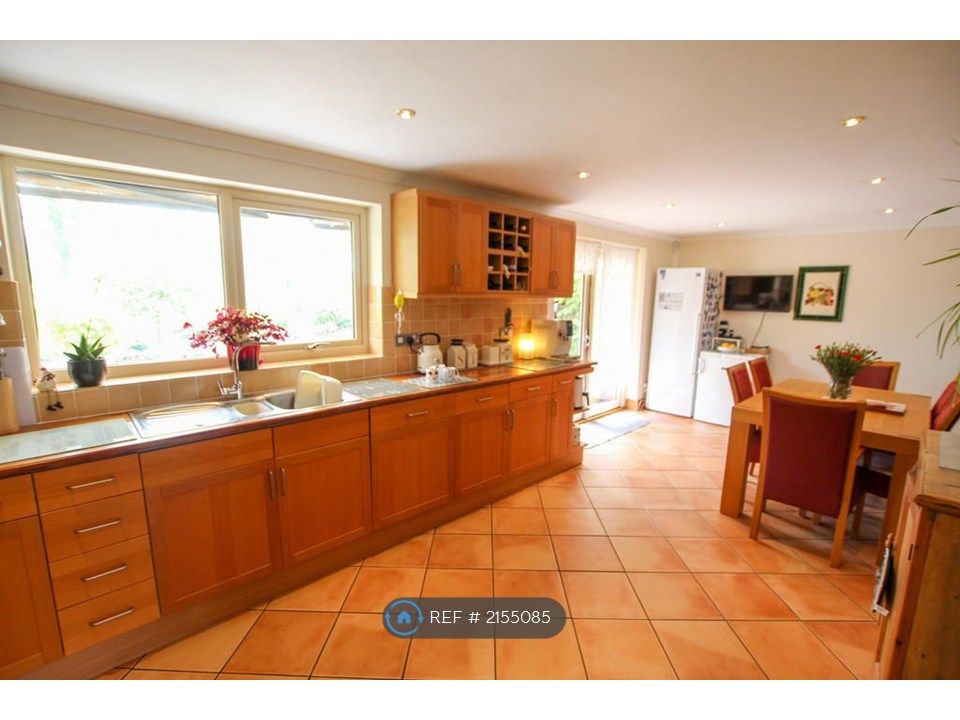 Property photo 3 of 22 Kitchen