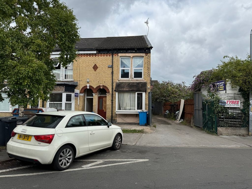 Property photo 1 of 21