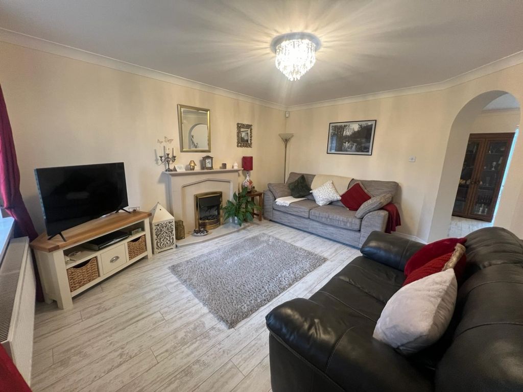 Property photo 3 of 19 Bal3