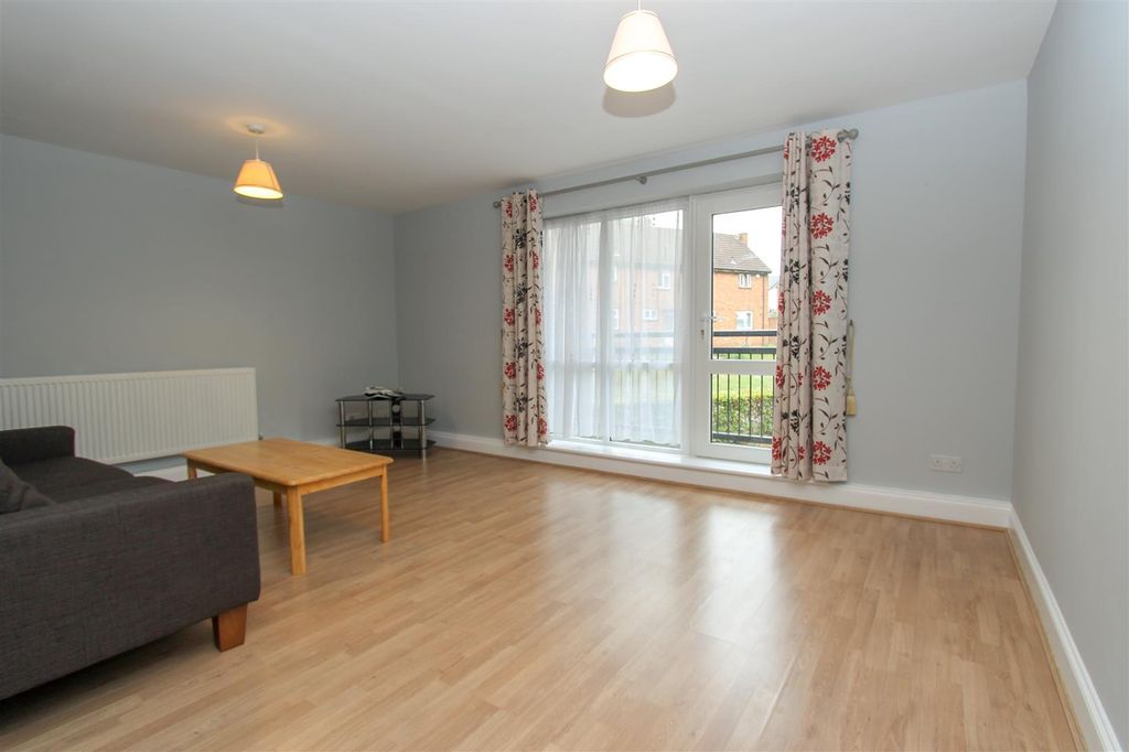 Property photo 3 of 10