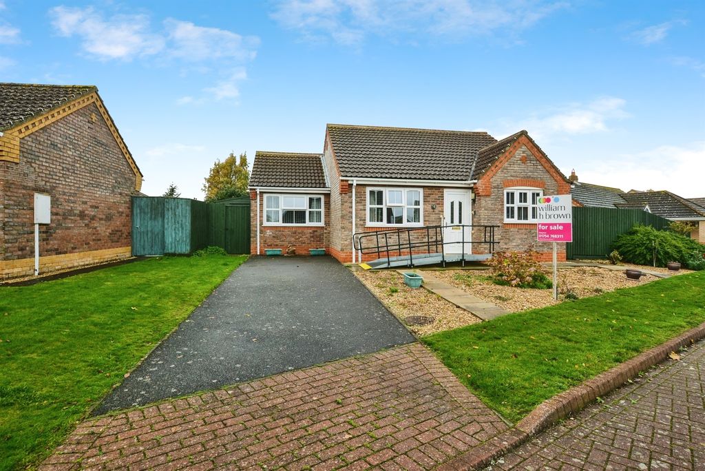 Property photo 1 of 18