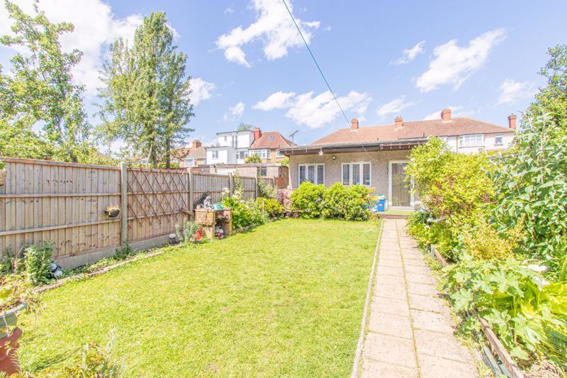 Property photo 3 of 13 Photo 6