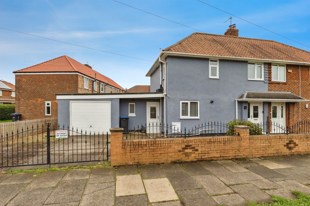 Property photo 1 of 17