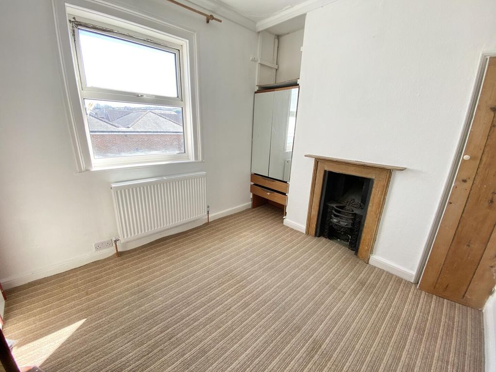 Additional image 4 of 3 bed maisonette to rentChapel Street, Newport PO30
