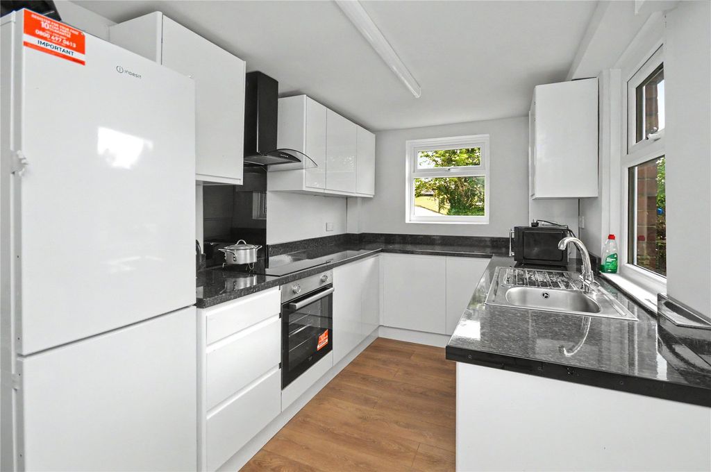 Property photo 2 of 11 Picture No. 06