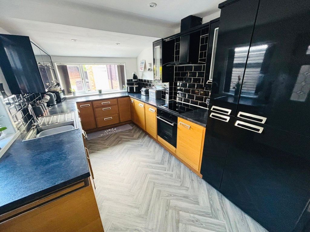 Additional image 6 of 3 bed semi-detached house for saleBournville, Goole DN14
