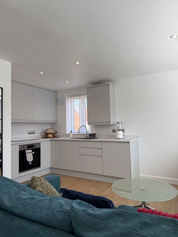 Property photo 3 of 11 Picture No. 15