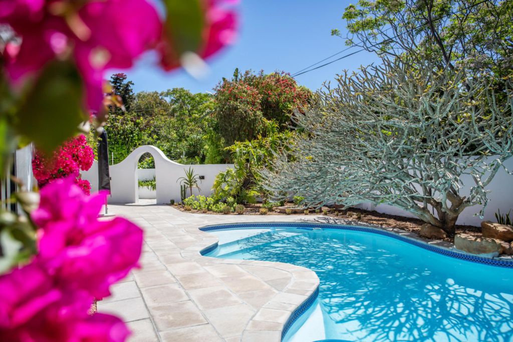 Property photo 3 of 67 Kw1734322