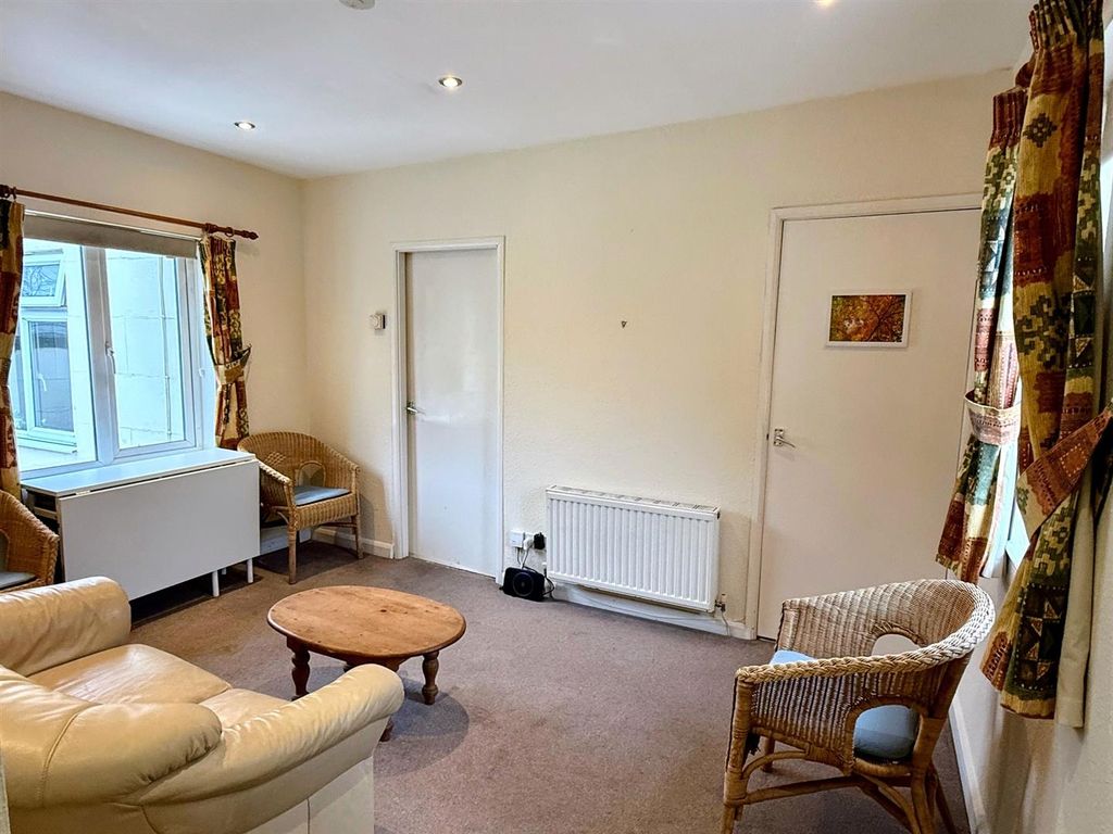 Property photo 3 of 11 Img_1568.Jpg