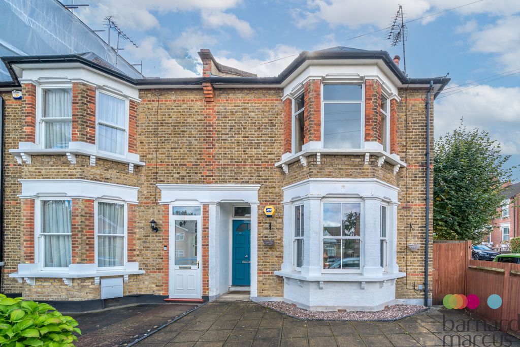 Property photo 1 of 18