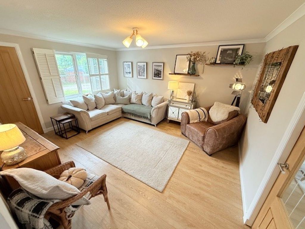 Property photo 3 of 24