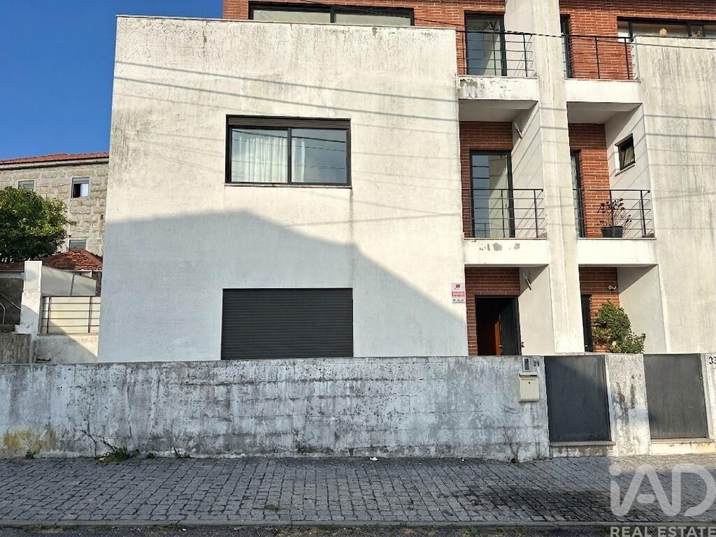 Property photo 1 of 37