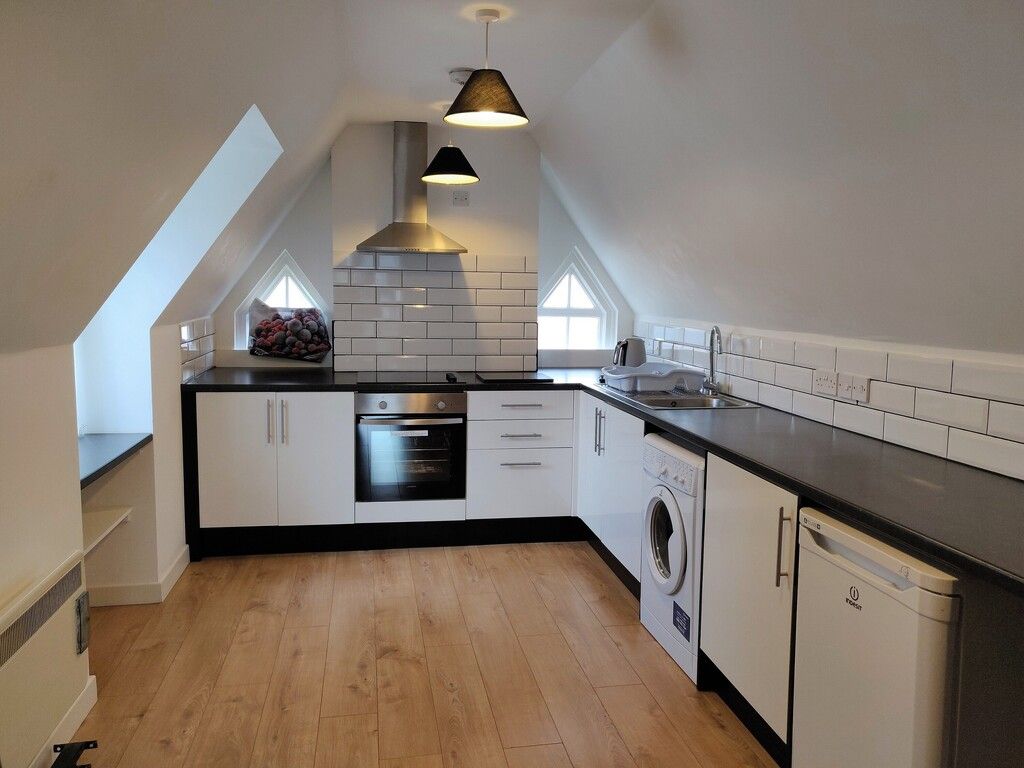 Property photo 3 of 13 108 Lettings