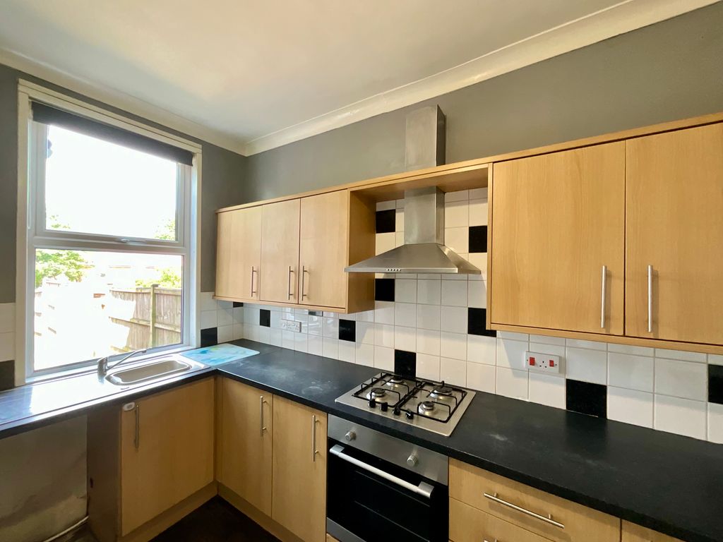 Property photo 3 of 17 Img_0481