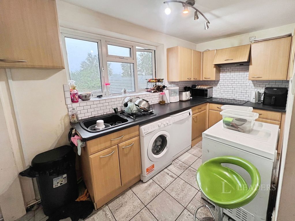 Property photo 3 of 7 Pbox-Img.Jpg