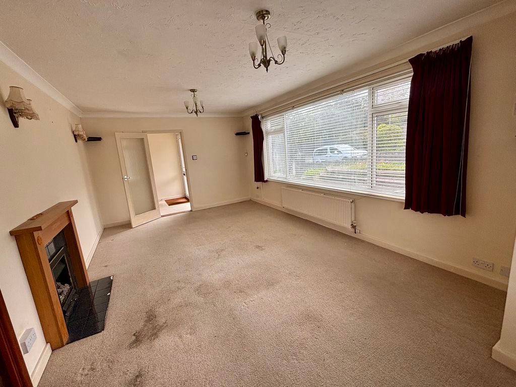 Property photo 3 of 17 Photo 11
