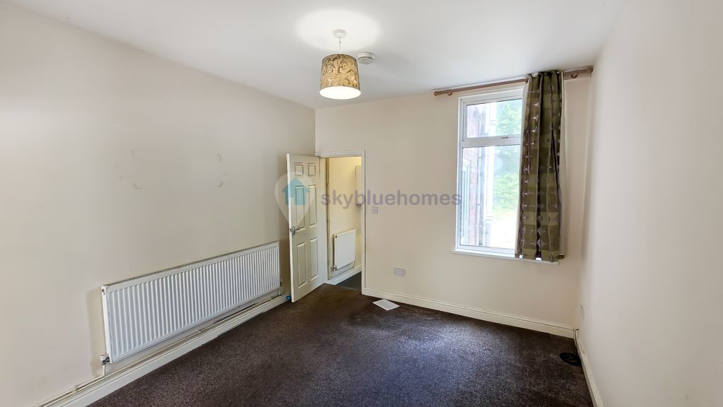 Property photo 3 of 11 Photo 16