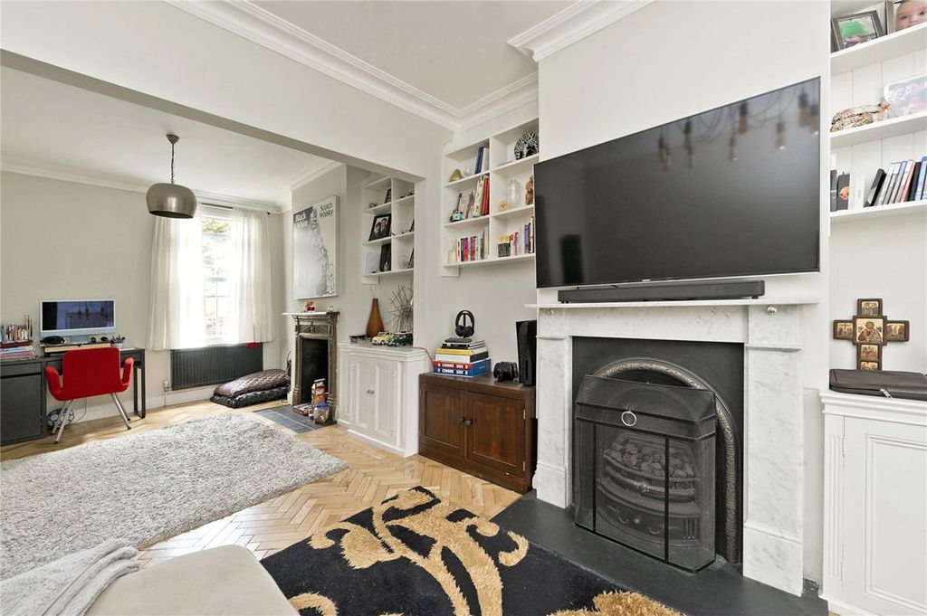 Property photo 2 of 7