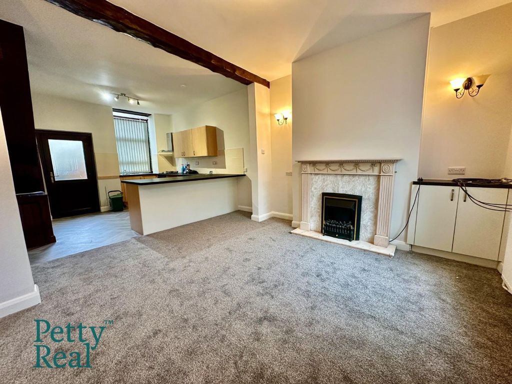 Property photo 1 of 10 45Bb2250-86Ae-4C4D-8A2B-E8362876B7CD.Jpeg