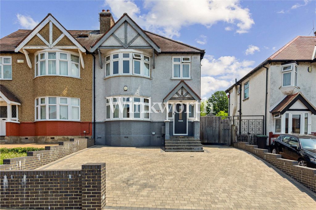 Property photo 2 of 17 Picture No. 01