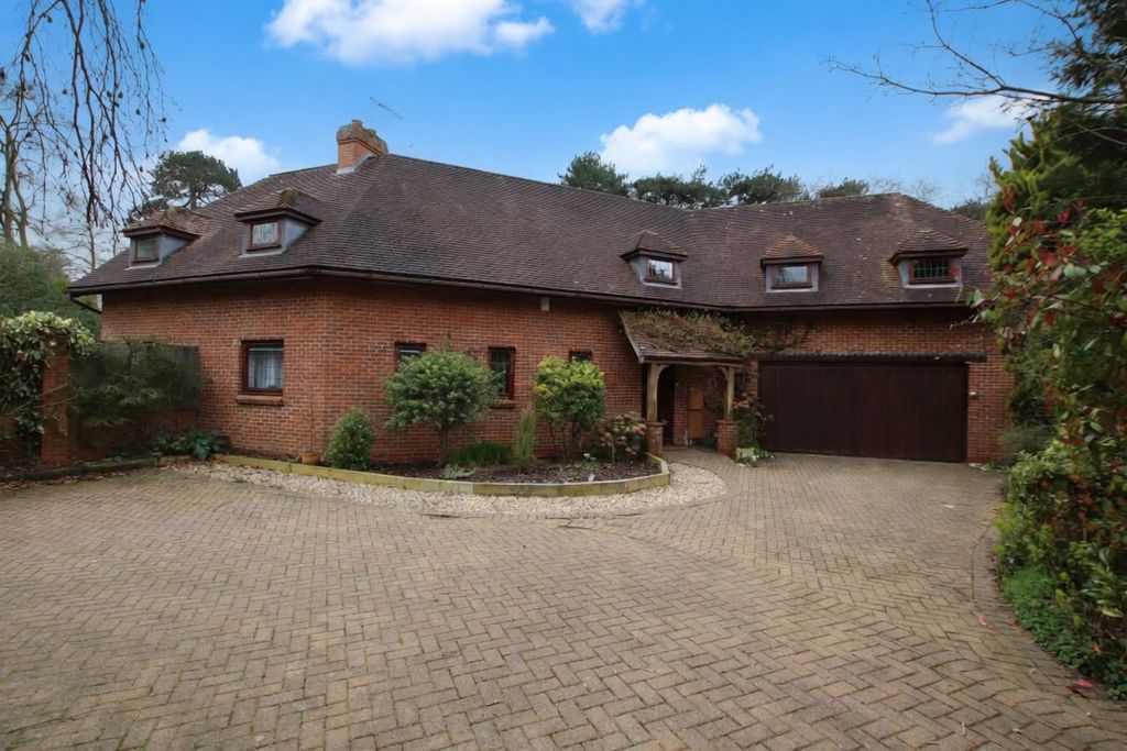 Property photo 1 of 32 Photo 20