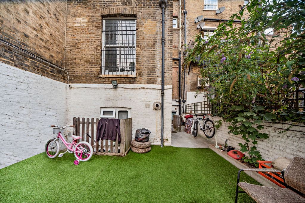 Property photo 1 of 22