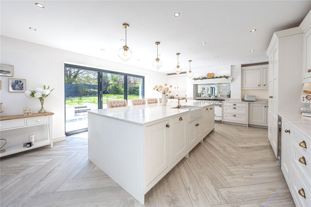 Additional image 4 of 4 bed detached house for saleCarnoustie, Tamworth, Staffordshire B77