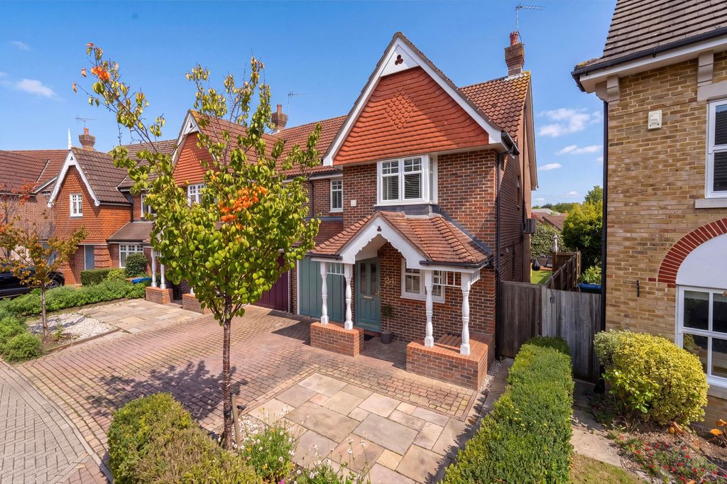 Property photo 1 of 37
