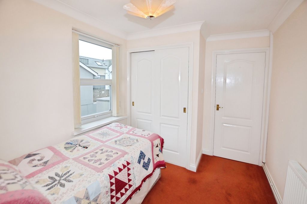 Property photo 3 of 10 Bedroom 2