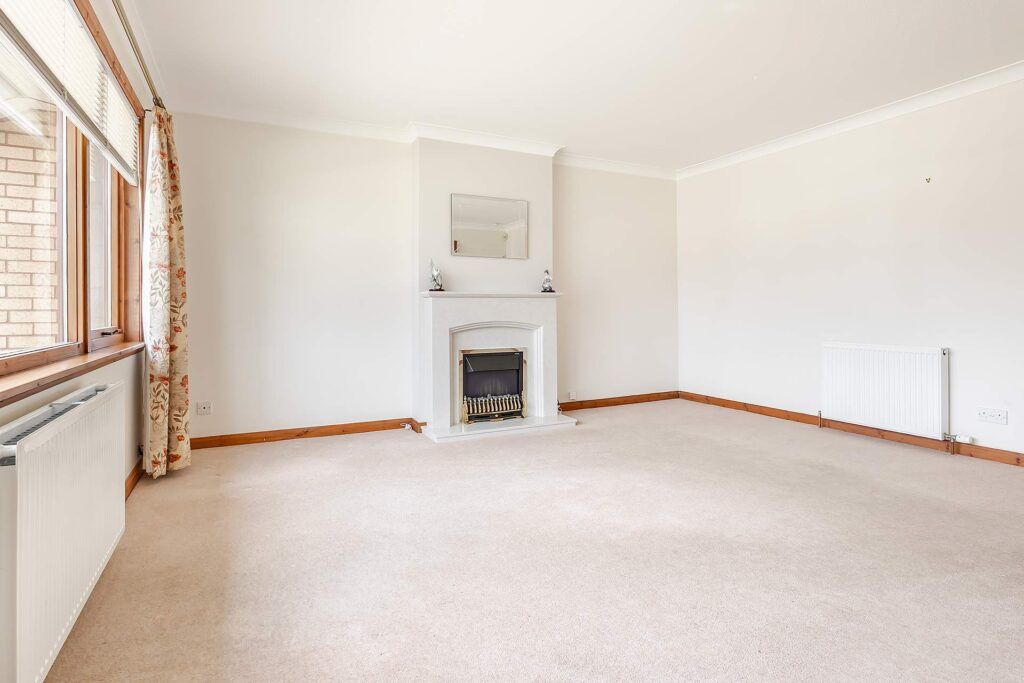 Property photo 3 of 31