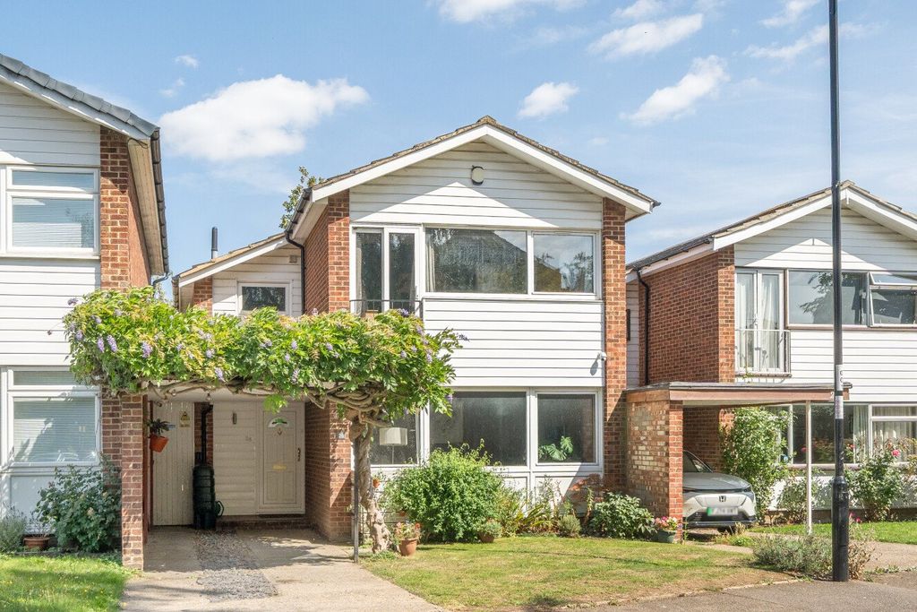 Property photo 1 of 17 External