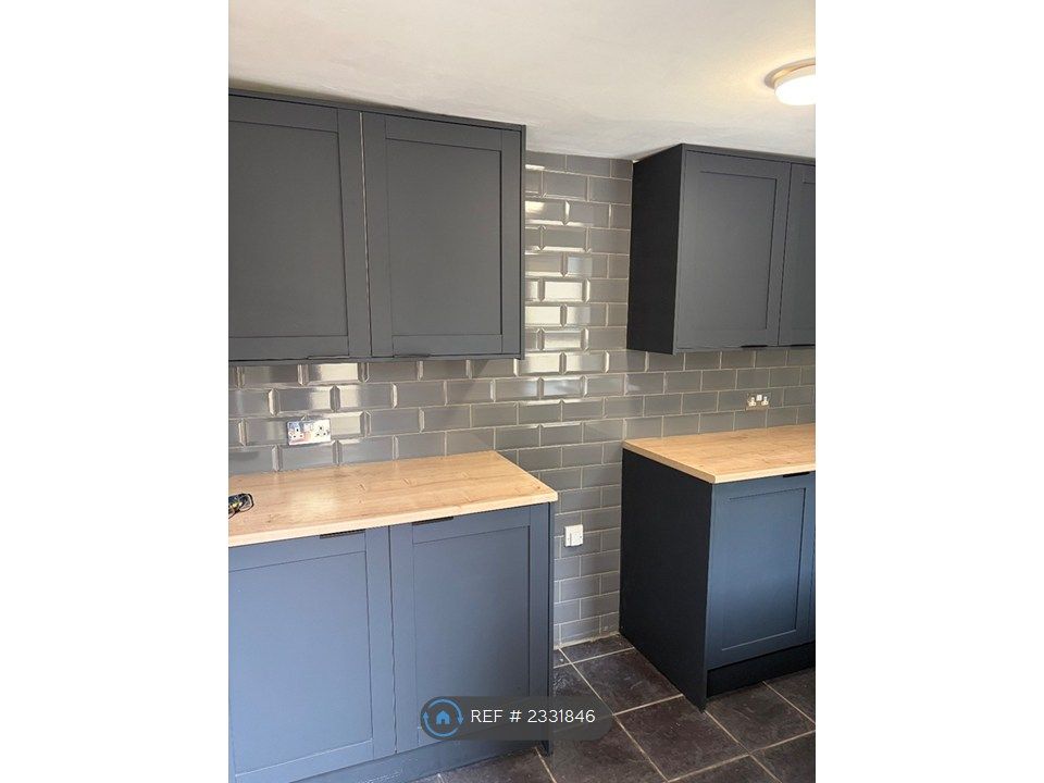 Property photo 3 of 13 Cooker Space