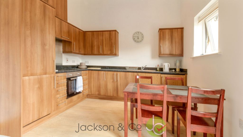 Property photo 3 of 9