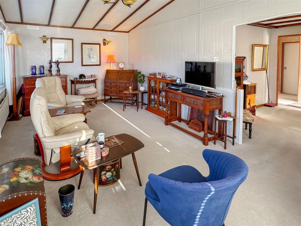 Property photo 3 of 14 Img_1942.Jpg