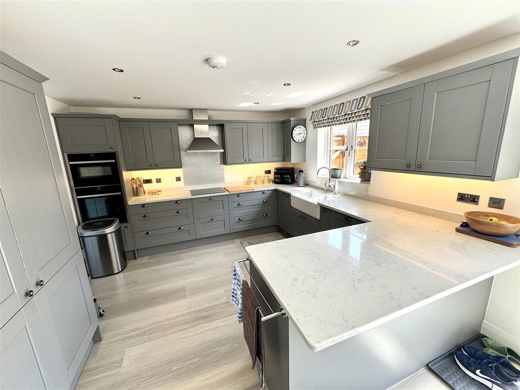 Property photo 3 of 22 Kitchen/Dining/Family Room