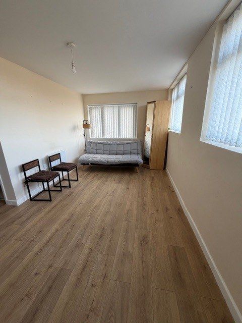 Property photo 1 of 5 1 Bed Flat To Rent Collingdon Street, Luton Lu1