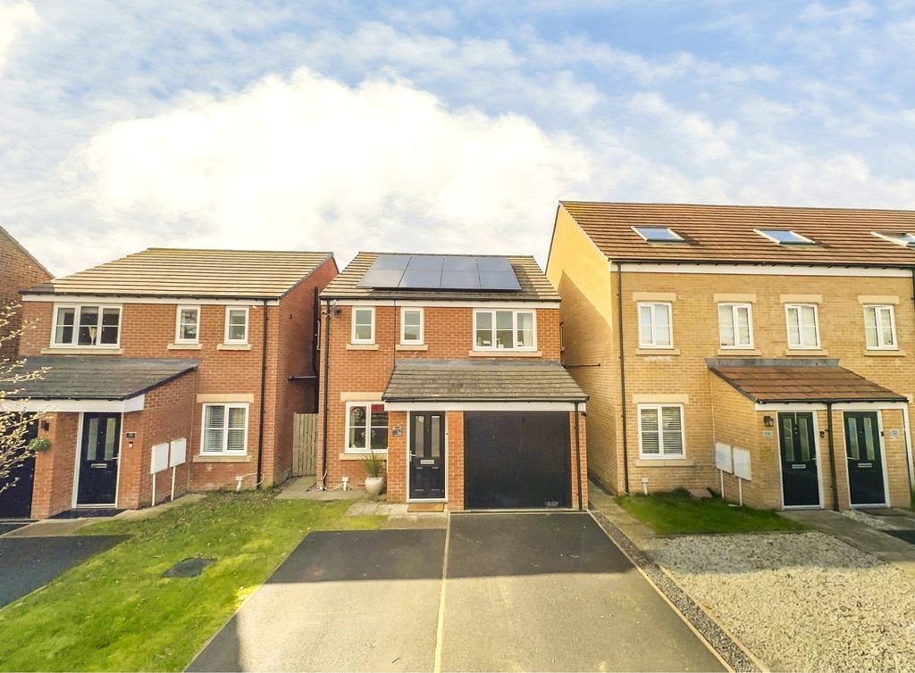 Property photo 1 of 18 Photo 8