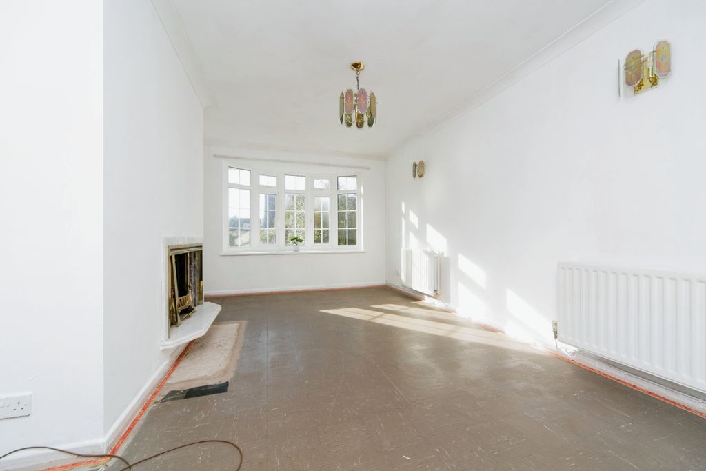 Property photo 2 of 17 Photography