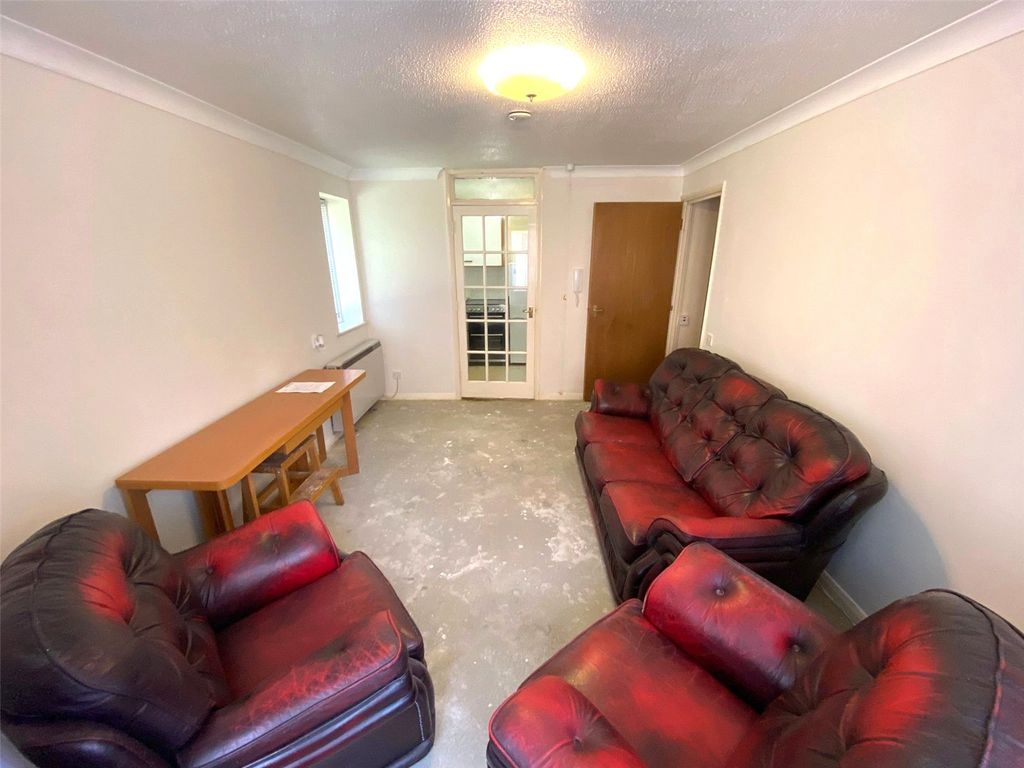 Property photo 3 of 8 Picture No. 07