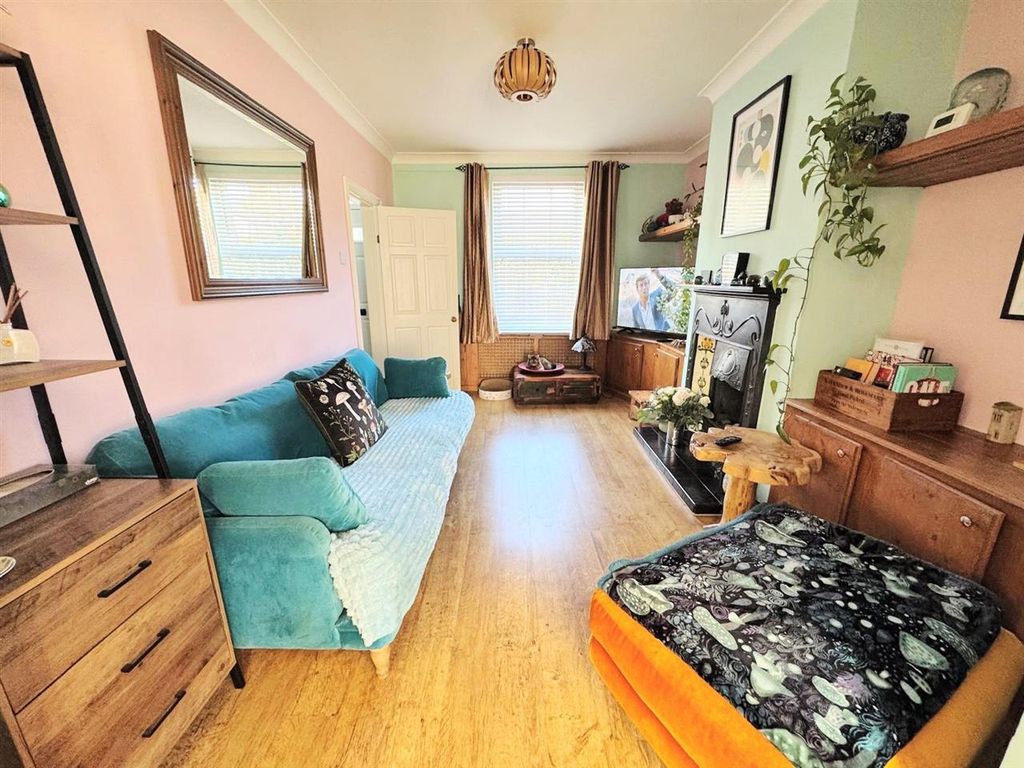 Property photo 3 of 14